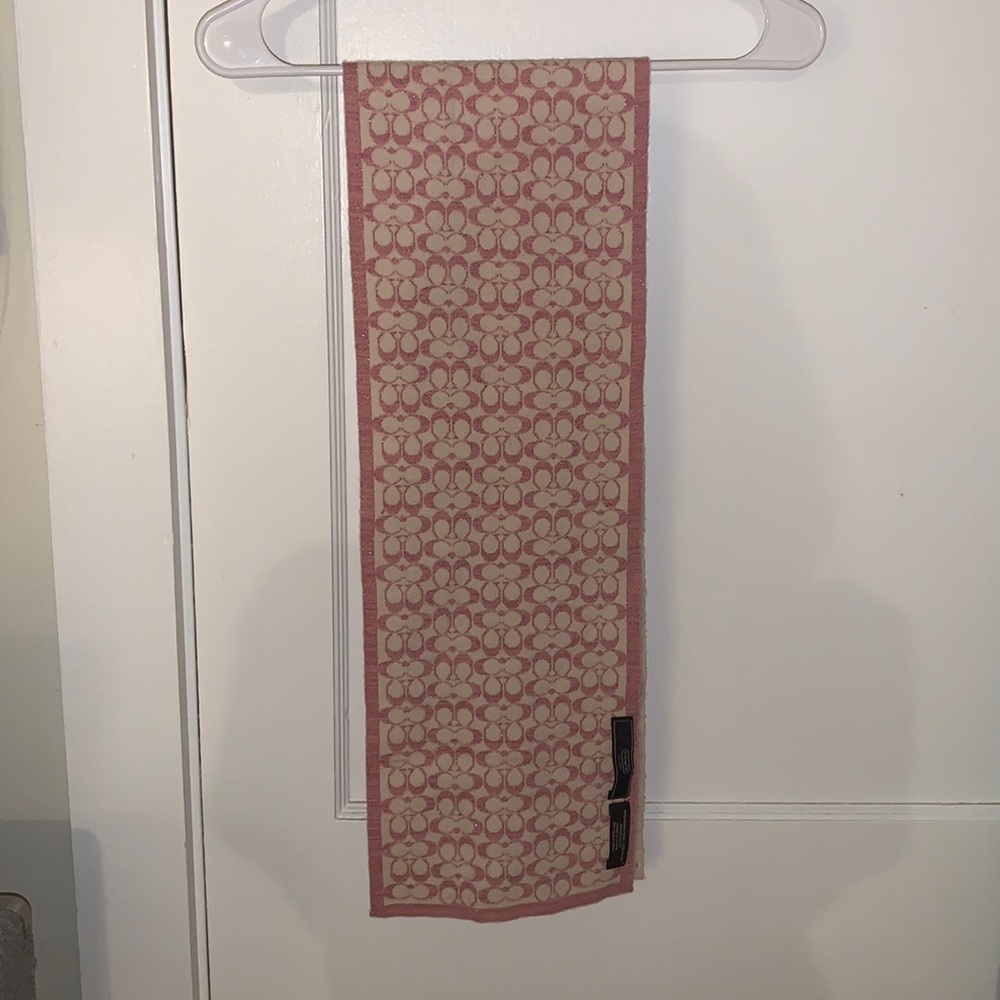 Reversible pink and white coach scarf